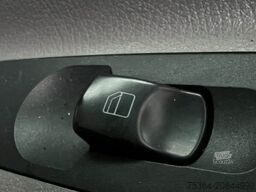 MERCEDES-BENZ Sprinter 313 BlueTEC 7 Sitze+Lift ENGINE NO GOOD