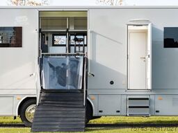 MERCEDES-BENZ ACTROS S  2640 AKX . POP-OUT 7 Pferde