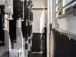 MERCEDES-BENZ ACTROS S  2640 AKX . POP-OUT 7 Pferde