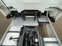 DAF XG 530 BL Retarder Corner View 2x Tank