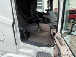 DAF XG 530 BL Retarder Corner View 2x Tank