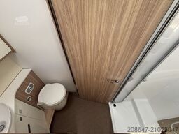 BÜRSTNER Limited T 727 G *Markise*Fahrradträger*