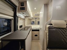 BÜRSTNER Campeo C 640 *AHK*Solar*Navi/RFK*Markise*Active*