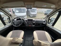 BÜRSTNER Campeo C 640 *AHK*Solar*Navi/RFK*Markise*Active*