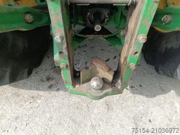 John Deere 8520 PowrShift