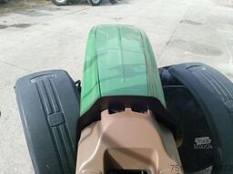 John Deere 8520 PowrShift