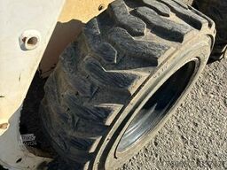 BOBCAT S130 Kompaktlader