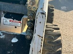 BOBCAT S130 Kompaktlader