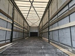 Kässbohrer Curtainsider Standard