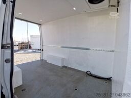 VOLKSWAGEN Crafter 2.0TDI/120kw MITTLE/ KÜHL/HEIZUNG/ TEMP.