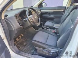 MITSUBISHI Outlander ClearTec Invite 4WD