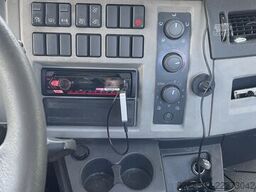 Volvo FL 260
