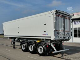 SCHMITZ CARGOBULL SKI 24 SL 9,6/ 50 m³ MULTITÜRE 6190 kg/GETREIDE