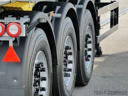 SCHMITZ CARGOBULL SKI 24 SL 9,6/ 50 m³ MULTITÜRE 6190 kg/GETREIDE