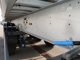 SCHMITZ CARGOBULL SKI 24 SL 9,6/ 50 m³ MULTITÜRE 6190 kg/GETREIDE