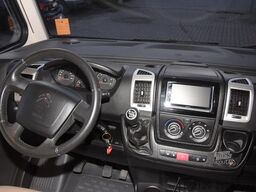 BÜRSTNER LYSEO I 734 G QUEENS&HUBBETT +TV SOLAR