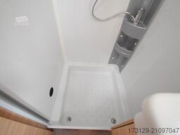 DETHLEFFS CAMPER 730 FKR T&STOCKBETTEN TV