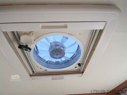 BÜRSTNER AVIANO I 728 G EINZEL&HUBBETT LUFTF SOLA SAT+TV