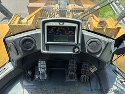 Caterpillar 966M