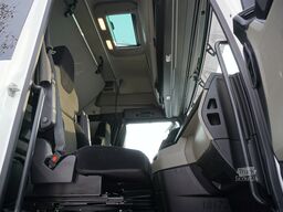 MAN TGX 28.510 6×2 / Sleeper cab