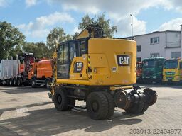  M323F 4x4 Zweiwegebagger