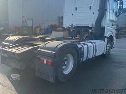 Mercedes-Benz Actros 1843