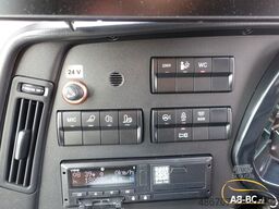MERCEDES-BENZ Tourismo RHD, 55 Sitze, Euro 6