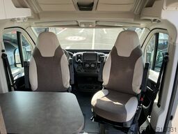 KARMANN DAVIS 590 TRENDSTYLE PLUS AUTOMATIK + MARKISE