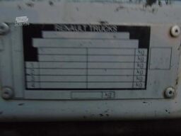 Renault Kerax 410DXI + 8X4 + MANUAL + SPRING