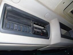 Renault Kerax 410DXI + 8X4 + MANUAL + SPRING