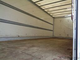 Mercedes-Benz Atego 822 + Euro 5 + Dhollandia lift