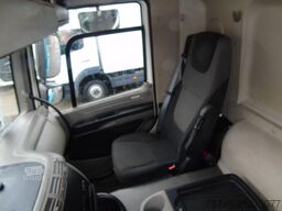 DAF CF 75.250 MANUEEL+ EURO 5 + DHOLLANDIA LOADLIFT