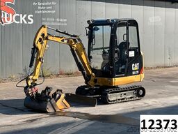 CATERPILLAR 301.7D Gummikette / 2 Löffel / Schwenkschaufel