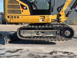CATERPILLAR 301.7D Gummikette / 2 Löffel / Schwenkschaufel