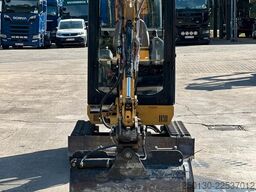 CATERPILLAR 301.8C Gummikette / 2 Löffel / Schwenkschaufel