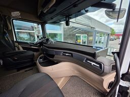 DAF XG 480 FT Voll-Spoiler 2X Tank LED Skylights 105