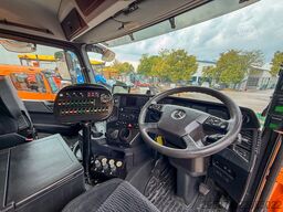 MERCEDES-BENZ Arocs 1840 Kehrmaschine Bucher