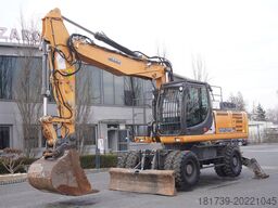 Case WX218 / 23t wheeled excavator /
