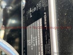 Först TR8D55 -Demo-