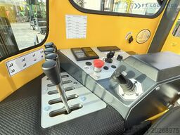 Combilift C5000XL GAS TRIPLEX 6000 EXTENDABLE FORK