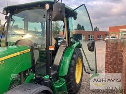 John Deere 5055 E