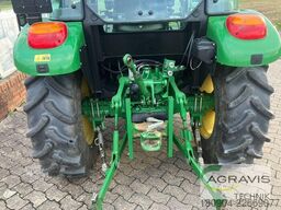 John Deere 5055 E