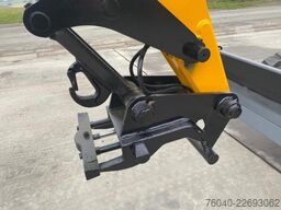 JCB 8060