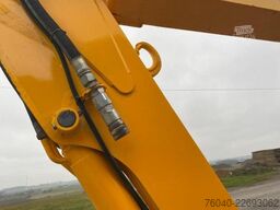 JCB 8060