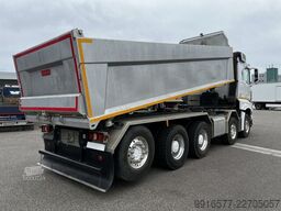 Mercedes-Benz Arocs 4463