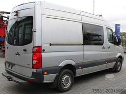 VOLKSWAGEN Crafter 2.5 TDI Kasten 3,5 t + AHK, Klima,