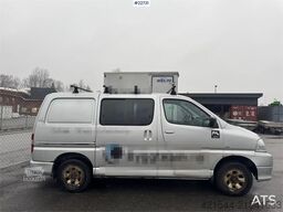 Toyota Hiace 4x4.