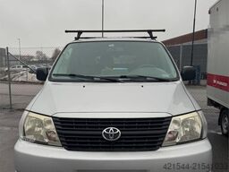 Toyota Hiace 4x4.