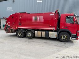 Volvo FM370 6x2 pusher with 2 chamber refuse truck with