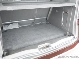 Mercedes-Benz T 180 Progressive Standard AUT Fernlichtass. LED